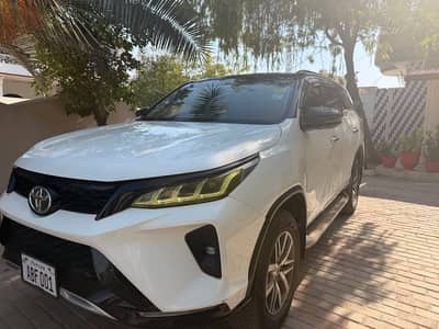 Toyota Fortuner 2.8 Sigma 4 2018 | Full Genuine | Diesel | Full Option