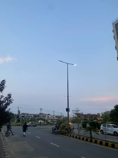 12 Marla 4 Bed Apartment3rd floor ForRent At Attractive rental amount. . . . . .