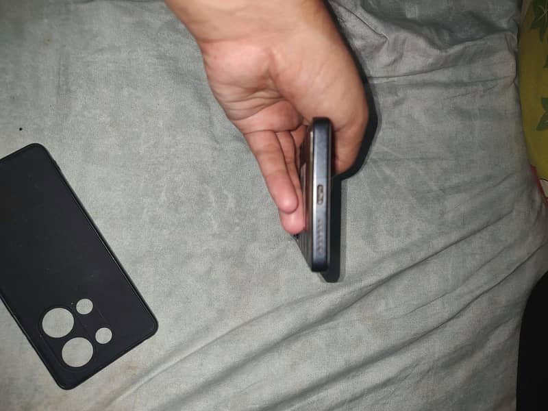 Xiaomi POCO M6 Pro 3