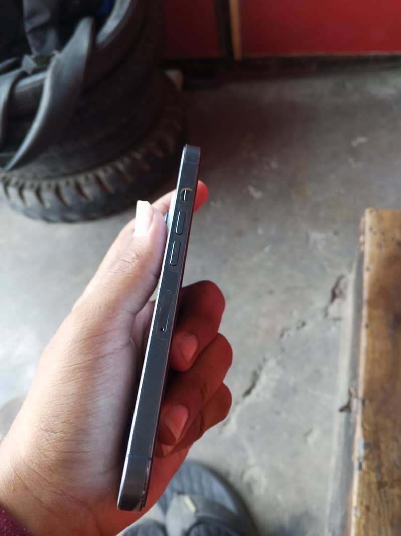 Apple iPhone 13 Pro 5
