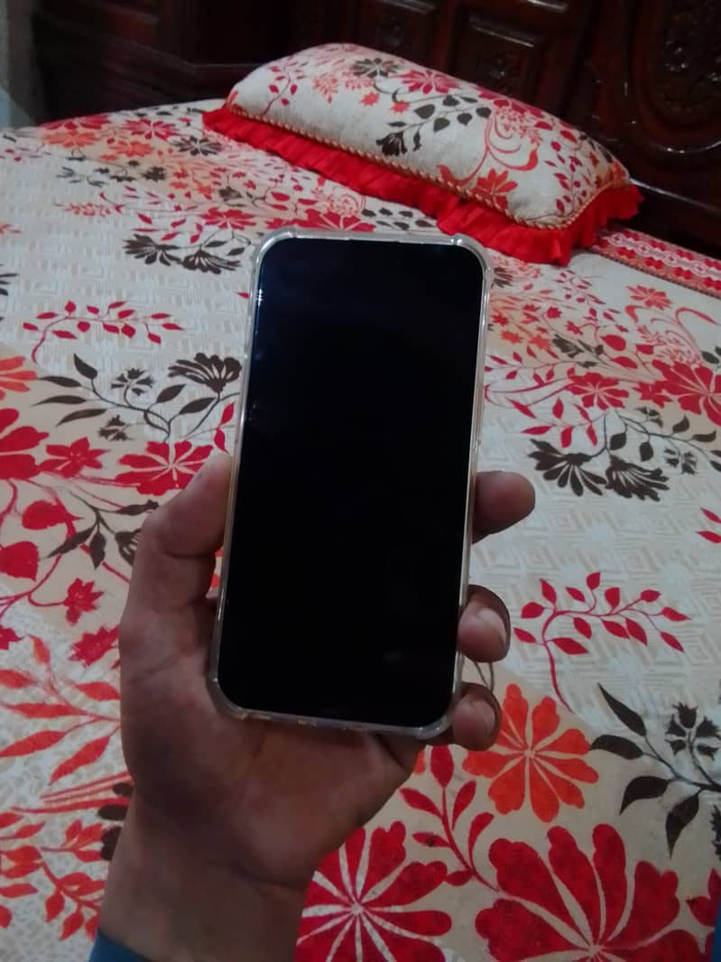 Apple iPhone 14 2