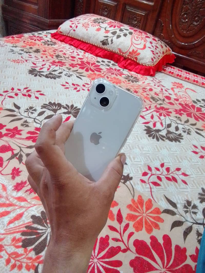 Apple iPhone 14 6