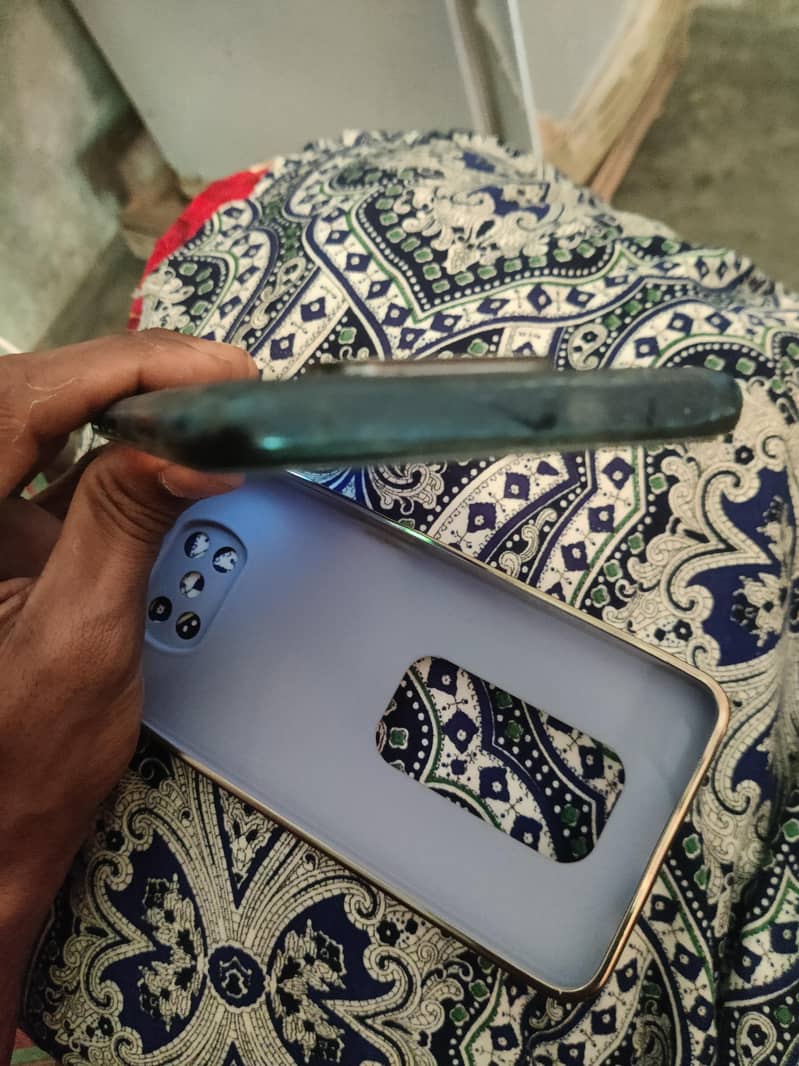 Xiaomi POCO X3 NFC 4