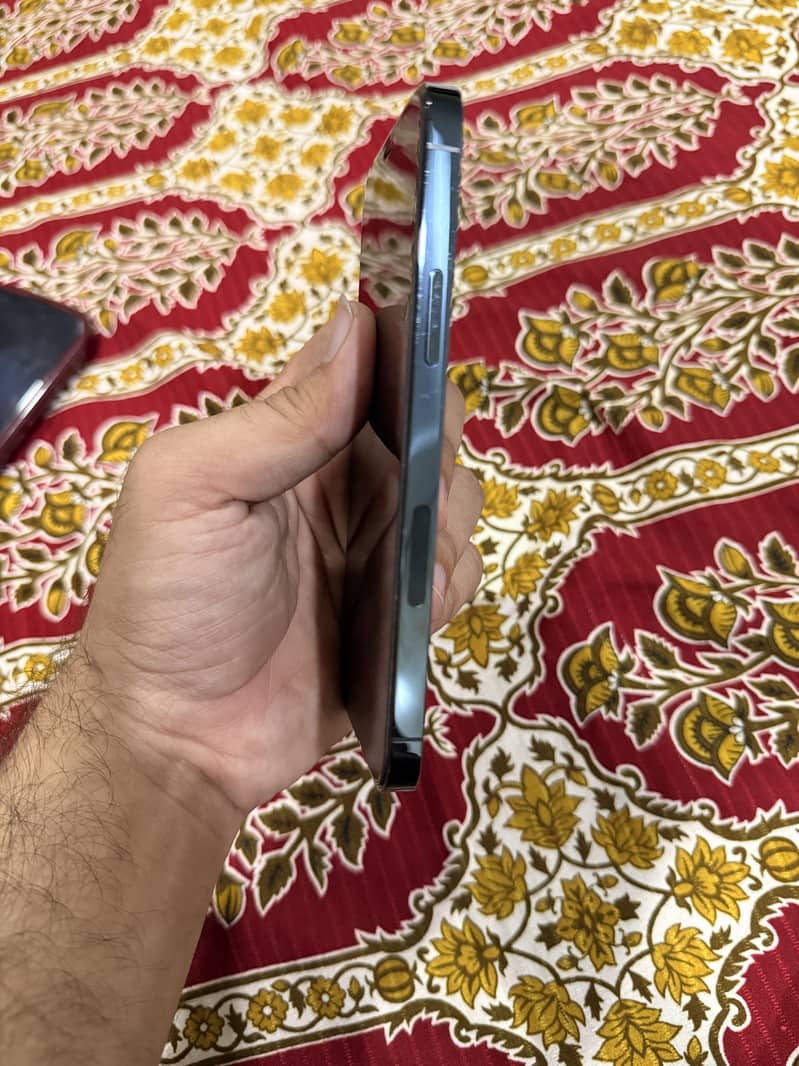 IPhone 12 Pro 4