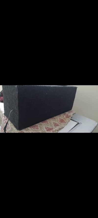 speaker box