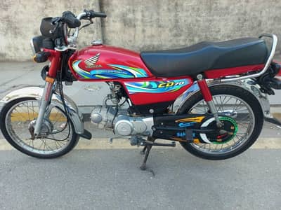 Honda CD 70 Urgent sale islamabad number