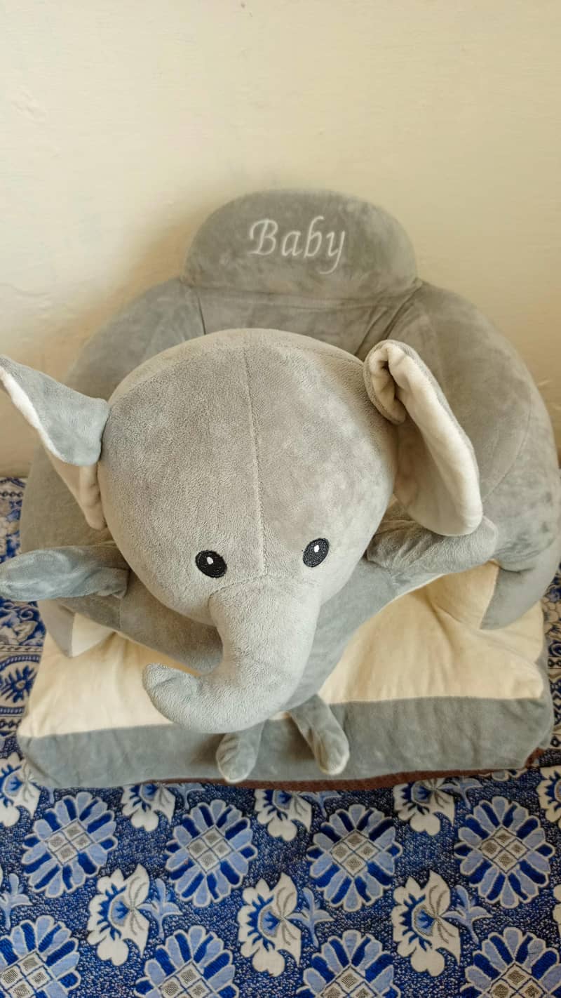 baby's elephant 0