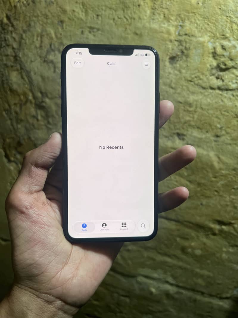 Apple iPhone 11 Pro Max 4