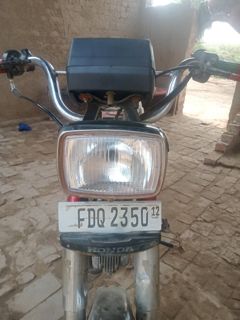 2350 FDQ 12 MODEL 1