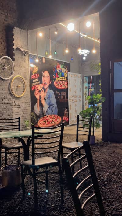 Jis ne fastfood ka kam seekhna hai wo bi rabta kar skte hai