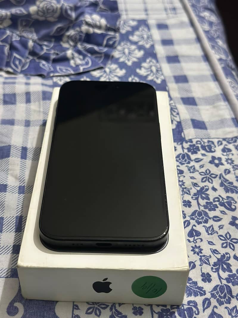 Apple iPhone 15 3