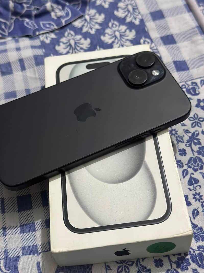 Apple iPhone 15 8