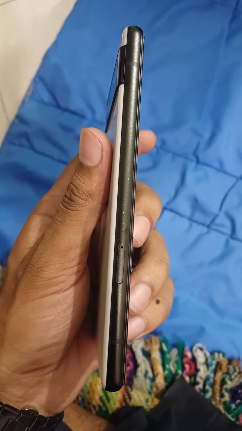 Google Pixel 6a 4