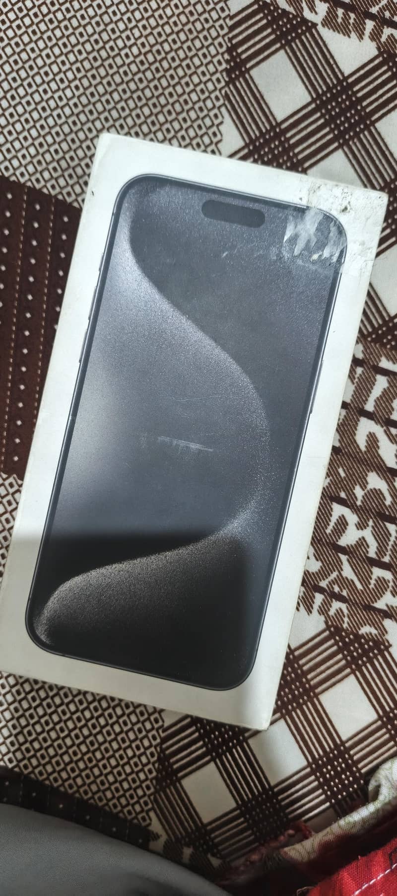 Apple iPhone 15 Pro Max 2