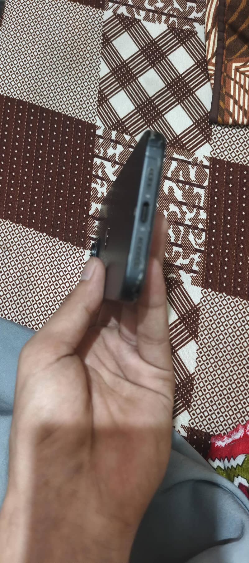 Apple iPhone 15 Pro Max 5