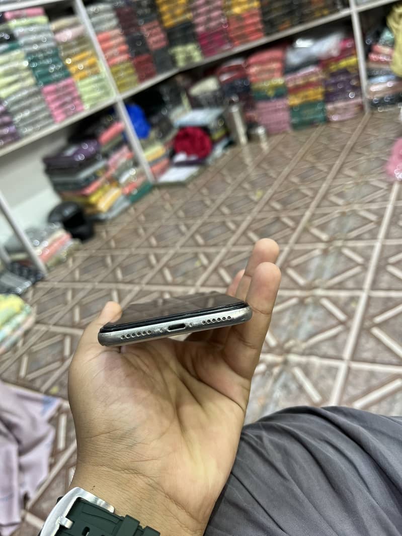 Apple iPhone X 64 gp 3
