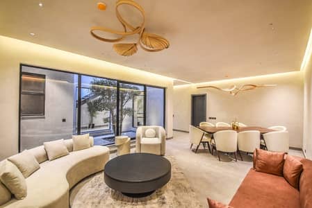 1 Kanal Elegant Designer Bungalow Farnished Phase 6
