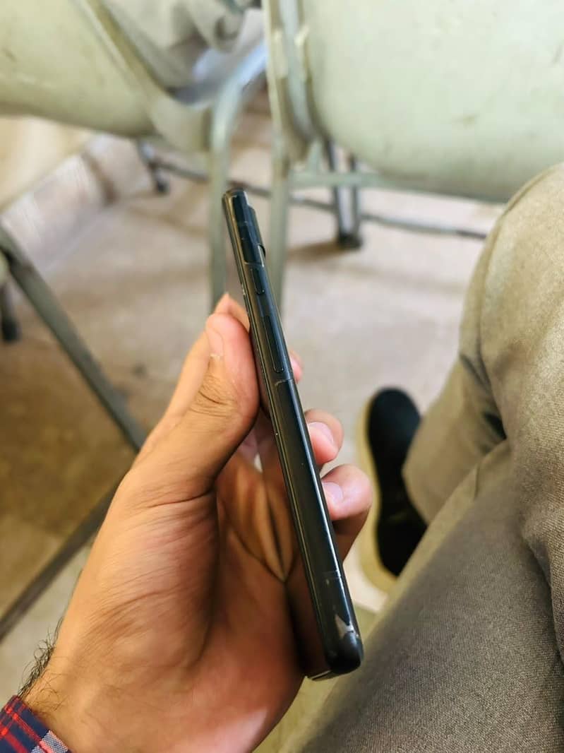 Google Pixel 6a 4