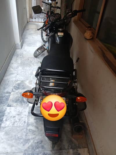 Suzuki GR 150 Black