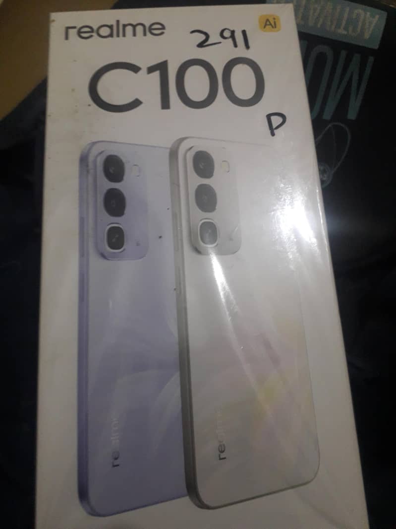 Realme C100 1