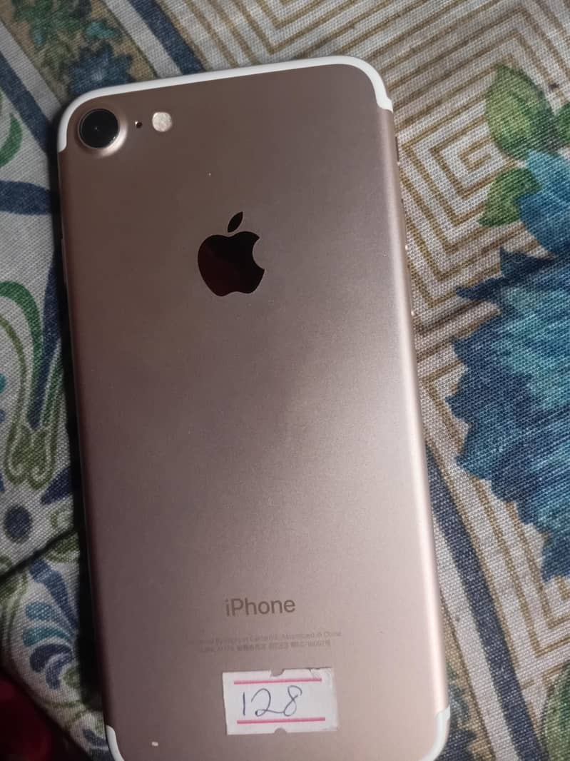 Apple iPhone 7 1
