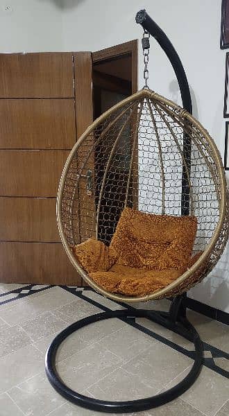 Egg shape iron swing