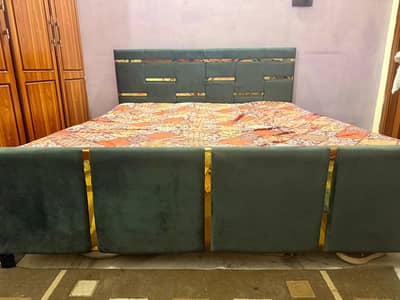 Iron Double Bed for Sale – Excellent Condition, Slightly Used