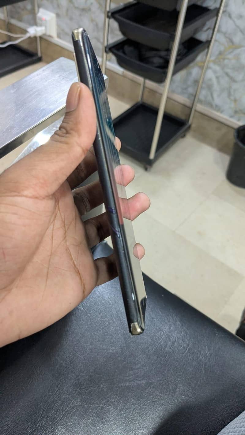 Infinix Note 40 Pro Plus 3