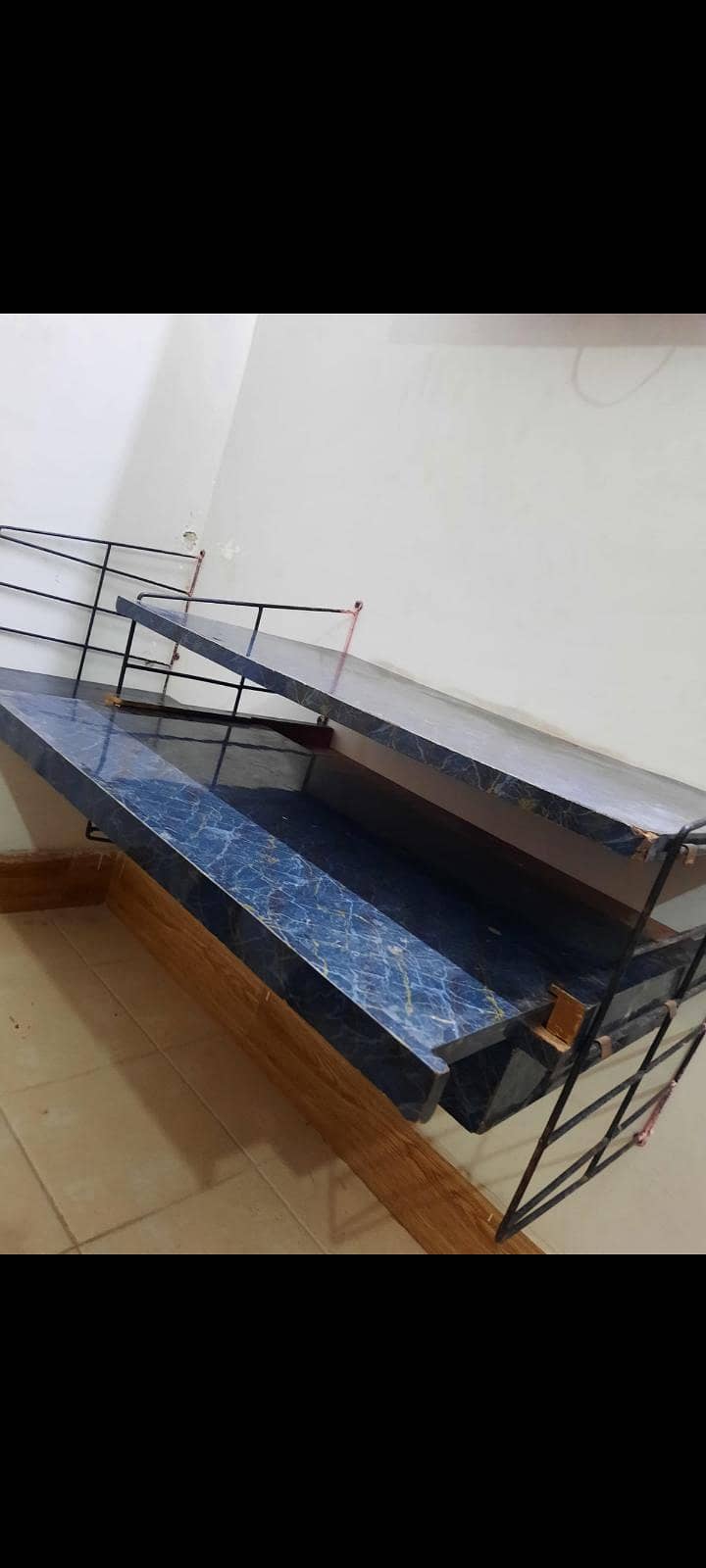 computer trolley 0