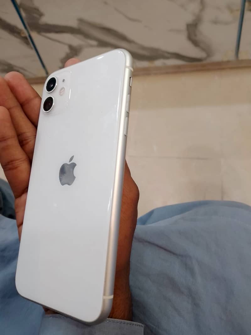 Apple iPhone 11 2