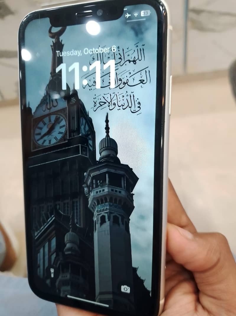 Apple iPhone 11 3