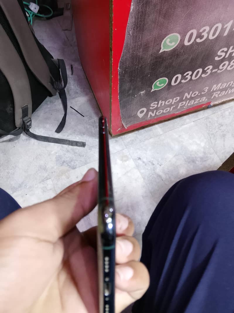 Apple iPhone 11 Pro Max 2