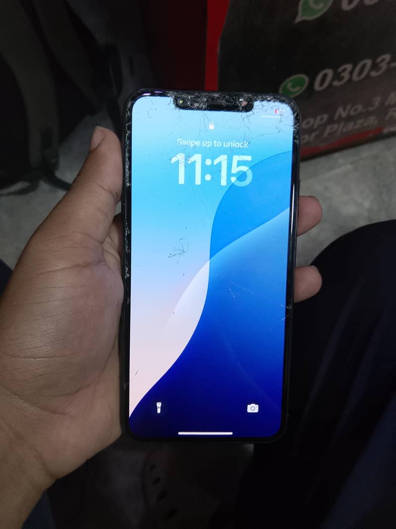Apple iPhone 11 Pro Max 5