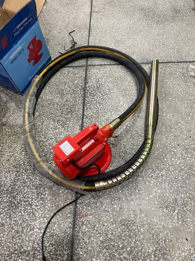 Concrete Viberator with Motor construction tool