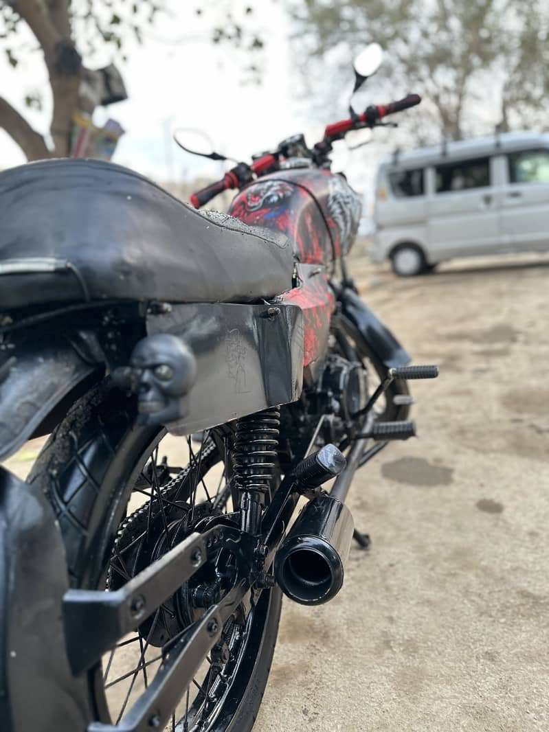 Cafe Racer 7