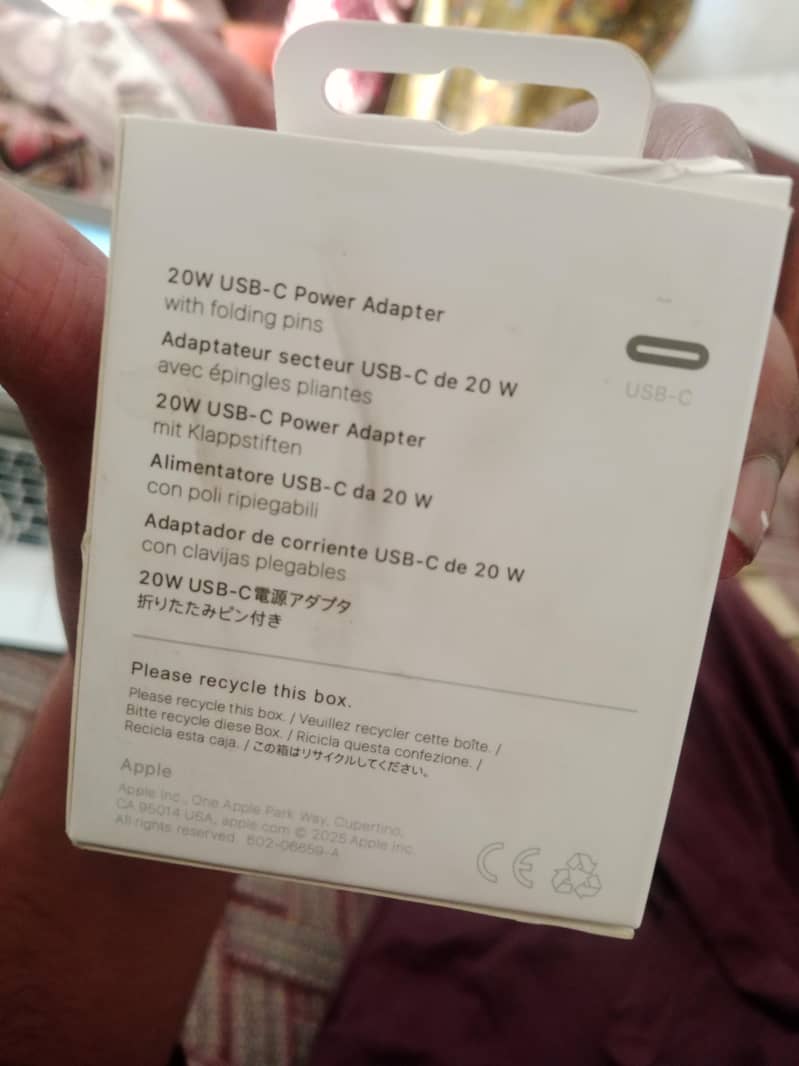usb-c 20w power adapter 2