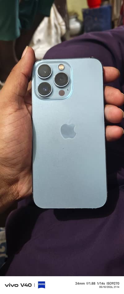 I phone 13 pro storage 1tb
