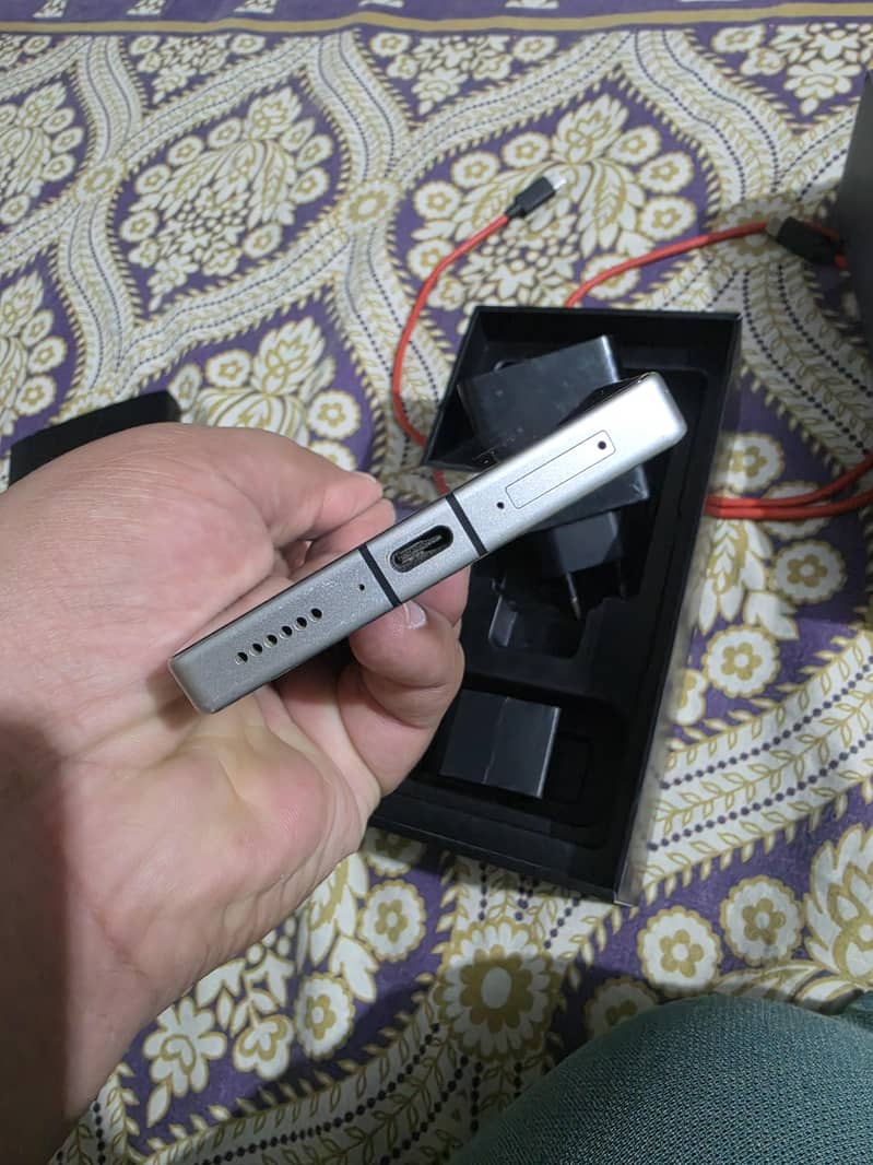 Redmagic 11 pro 16/512 Complete Box 5