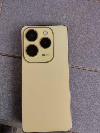 Infinix Hot 40