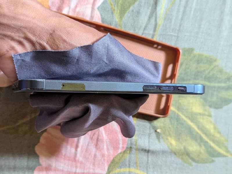 Apple iPhone 12 Pro 4