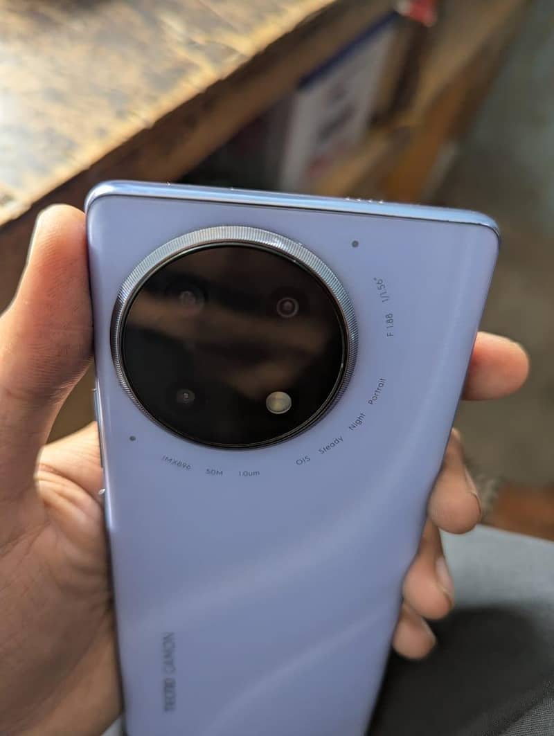 Tecno CAMON 30S 1