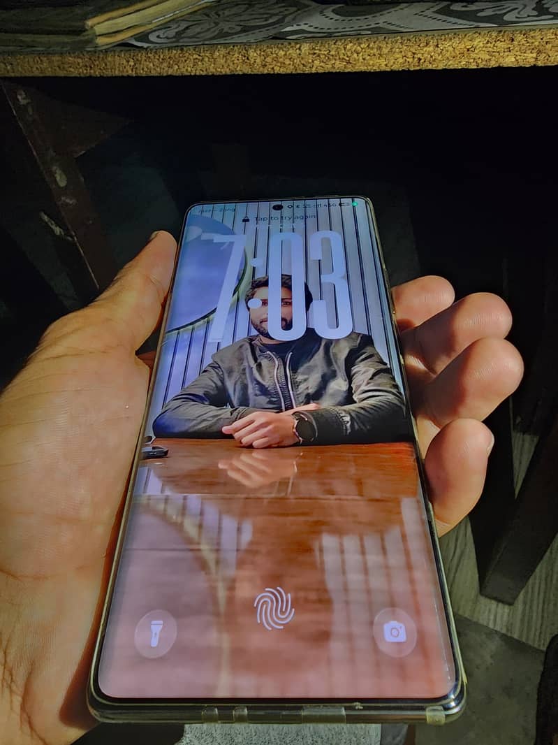 Infinix Note 40 Pro 4
