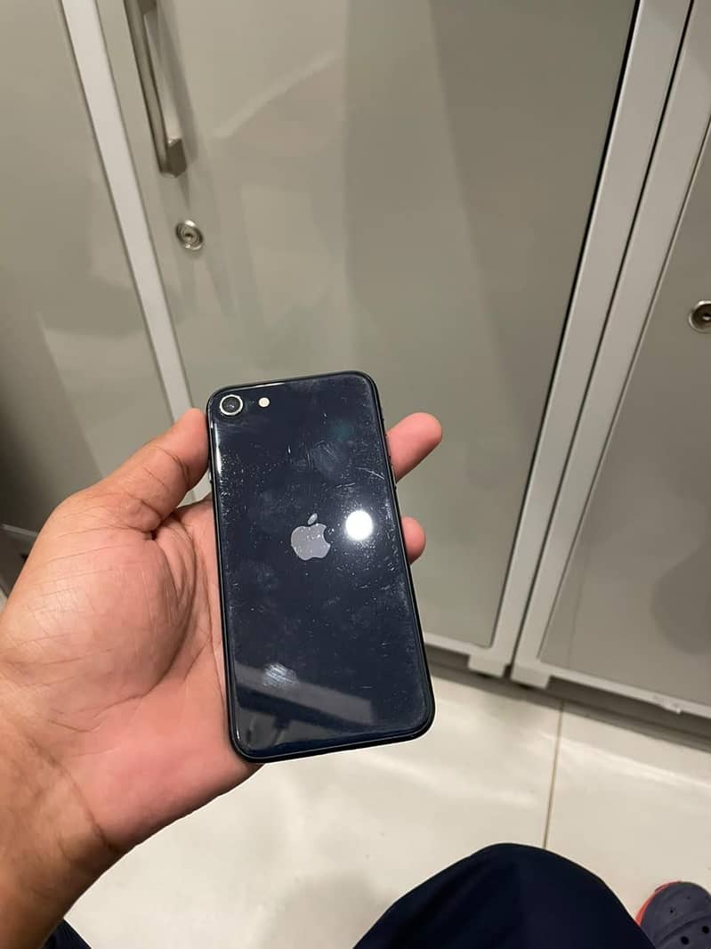 Apple iPhone SE 3