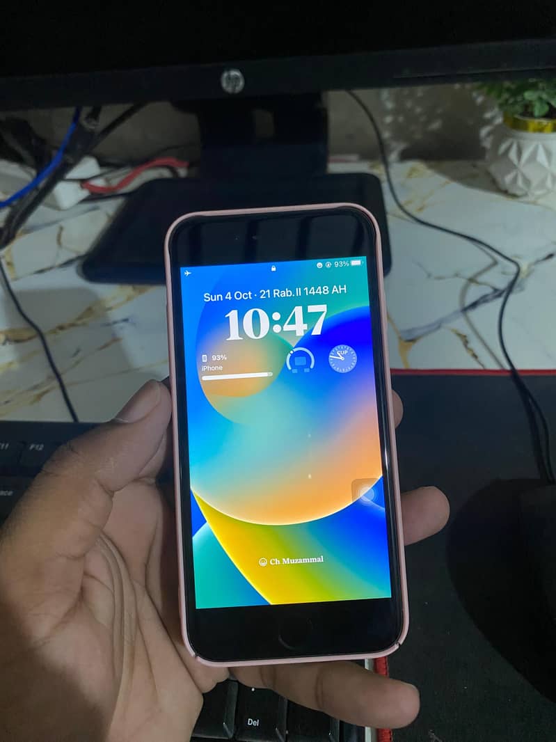 Apple iPhone 8 1