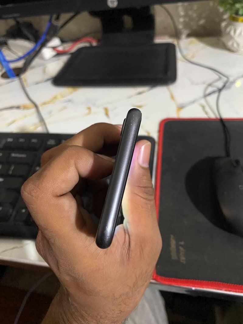 Apple iPhone 8 2