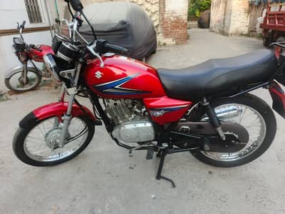 Suzuki GS 150 2025