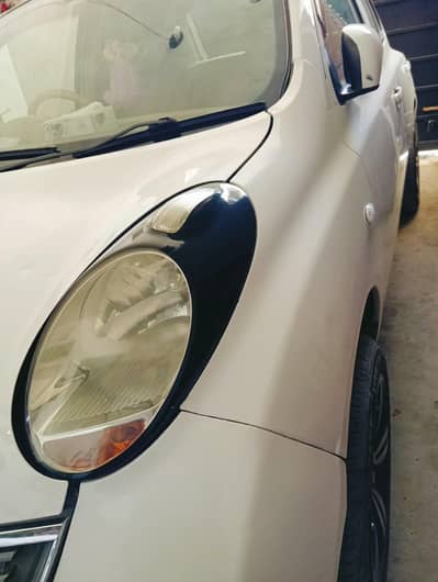 Nissan March 2007