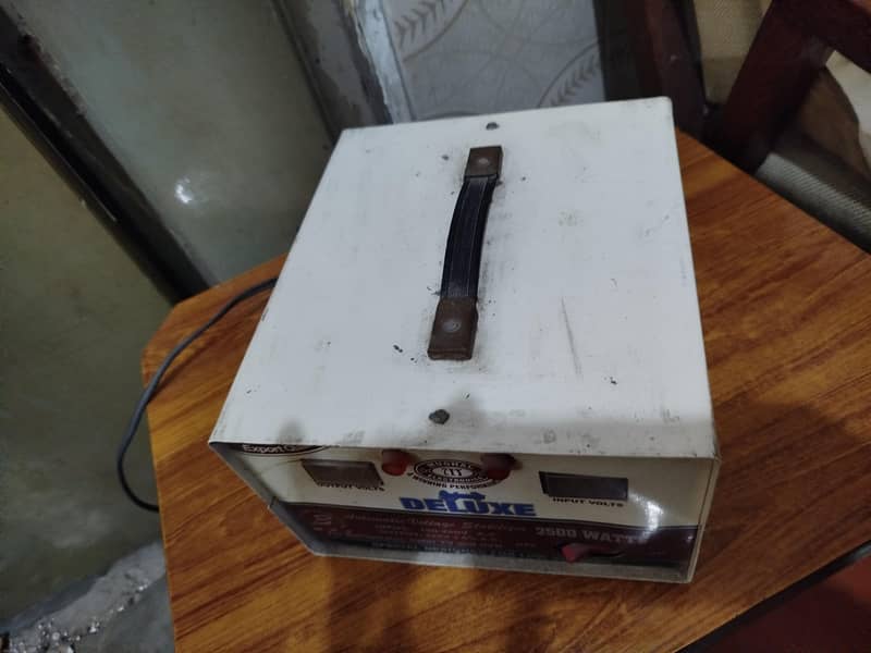voltage controller/ steblizer 3