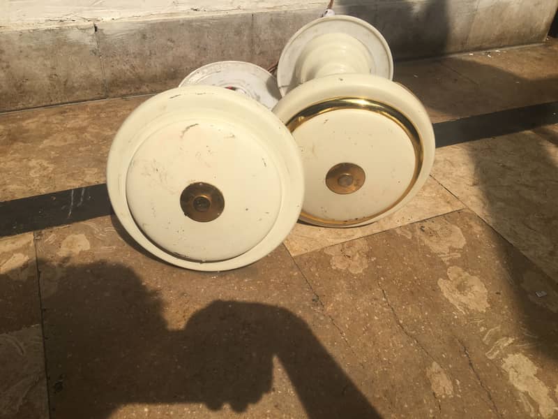 2 fans 0