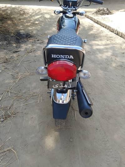 Honda 125 24 Model Black Colour